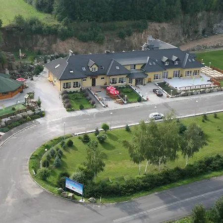 Dwór Skalny Apartamenty, I Restauracja Karczma Skalna Hotel apartamentowy