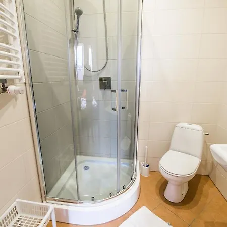 Dwor Skalny Apartamenty, I Restauracja Karczma Skalna