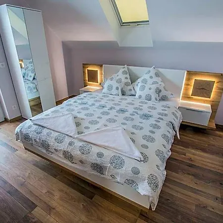 Dwor Skalny Apartamenty, I Restauracja Karczma Skalna شقة فندقية Miłków