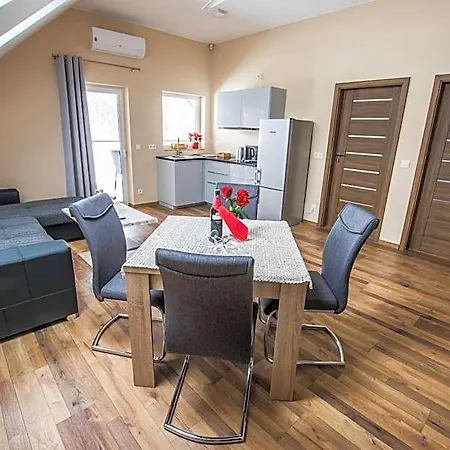 Dwor Skalny Apartamenty, I Restauracja Karczma Skalna