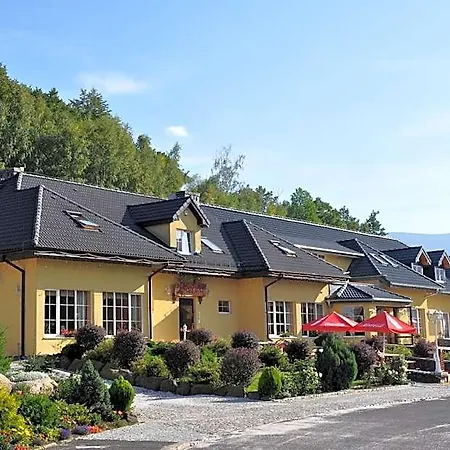 Dwor Skalny Apartamenty, I Restauracja Karczma Skalna Miłków