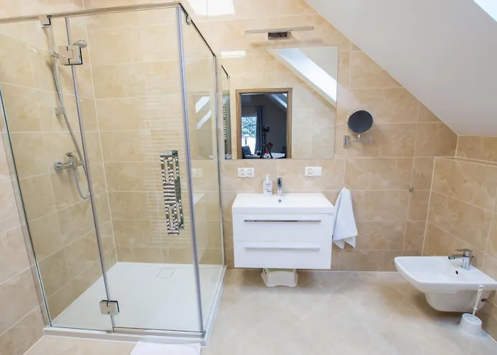 מלון דירות Dwor Skalny Apartamenty, I Restauracja Karczma Skalna