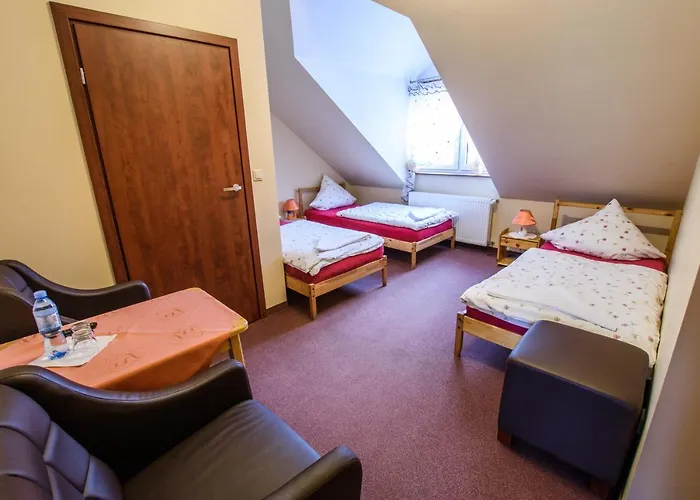 Dwor Skalny Apartamenty, I Restauracja Karczma Skalna Miłków