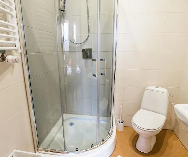 Dwor Skalny Apartamenty, I Restauracja Karczma Skalna